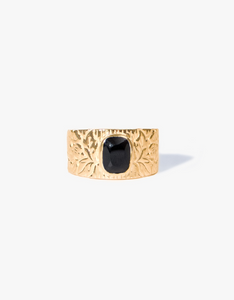 Black Onyx Engraved Gold Ring
