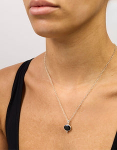 MODA Onyx Silver Necklace