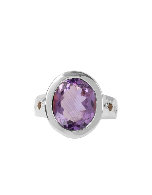 MODA Amethyst Silver Ring