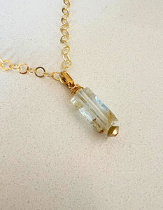 Raw Aquamarine Drop Pendant Gold - 1